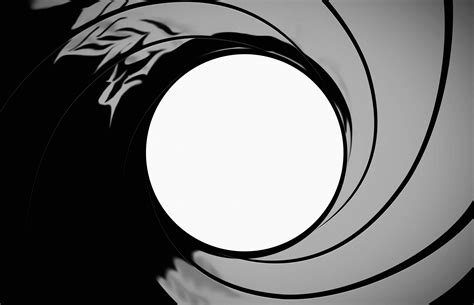 James Bond roulette strategy explained: A complete guide.
